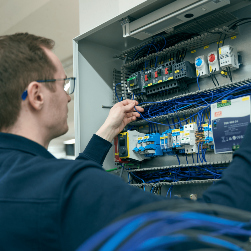 Installation of switchgear assemblies