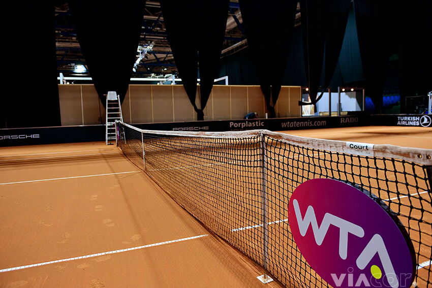 Tennis-Hardcourt PORPLASTIC