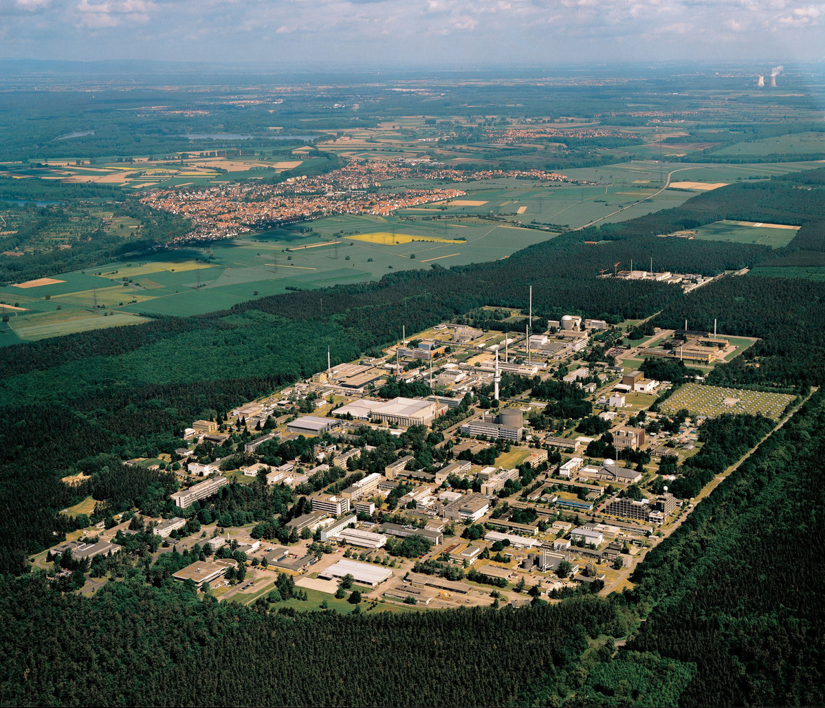 Luftbild des Forschungszentrums Karlsruhe (heute Campus Nord)