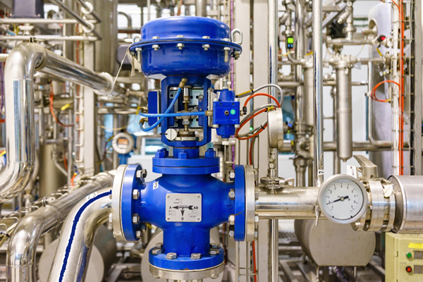 Systemlieferant: Rohrleitungsbau und Installationen