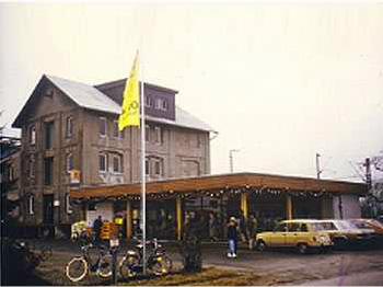 Fachmarkt von außen