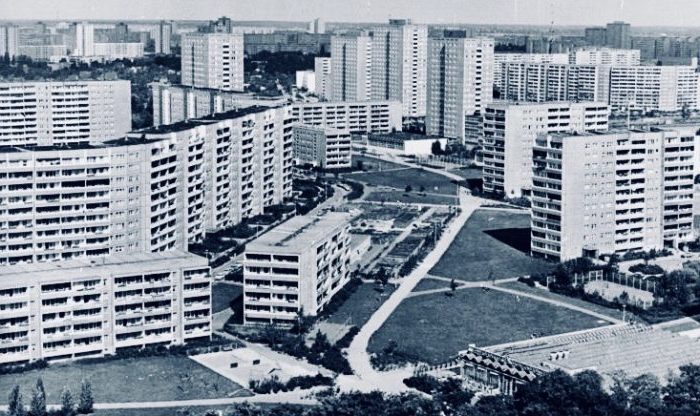 Artikelfoto: Wohnblocks im Neubaugebiet Berlin-Marzahn