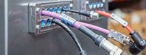 Kabelmanagement im Schaltanlagen-/Schrankbau