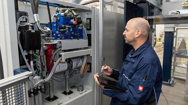 Visuelle Inspektion an der Formteilmaschine