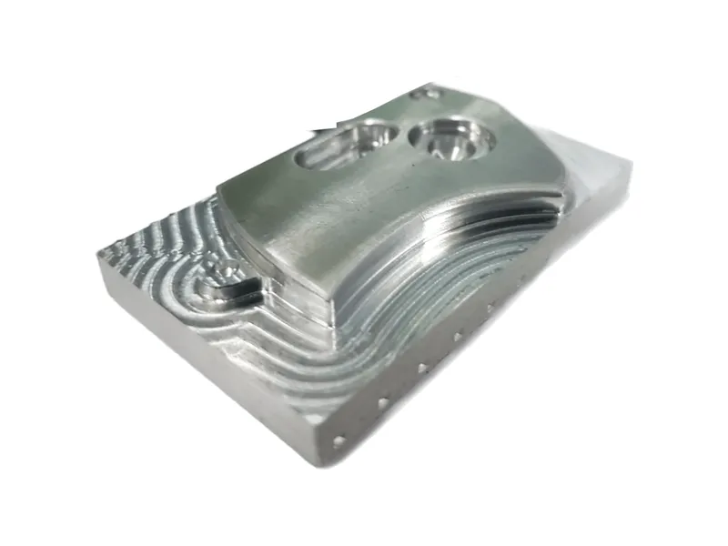 Messerbacke aus Aluminium mit Freiformfläche