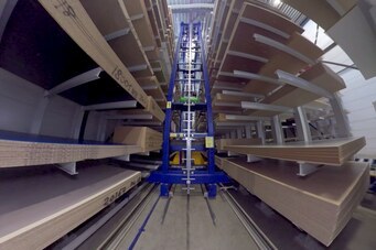 Flächenportal mit Stapelhubkorb