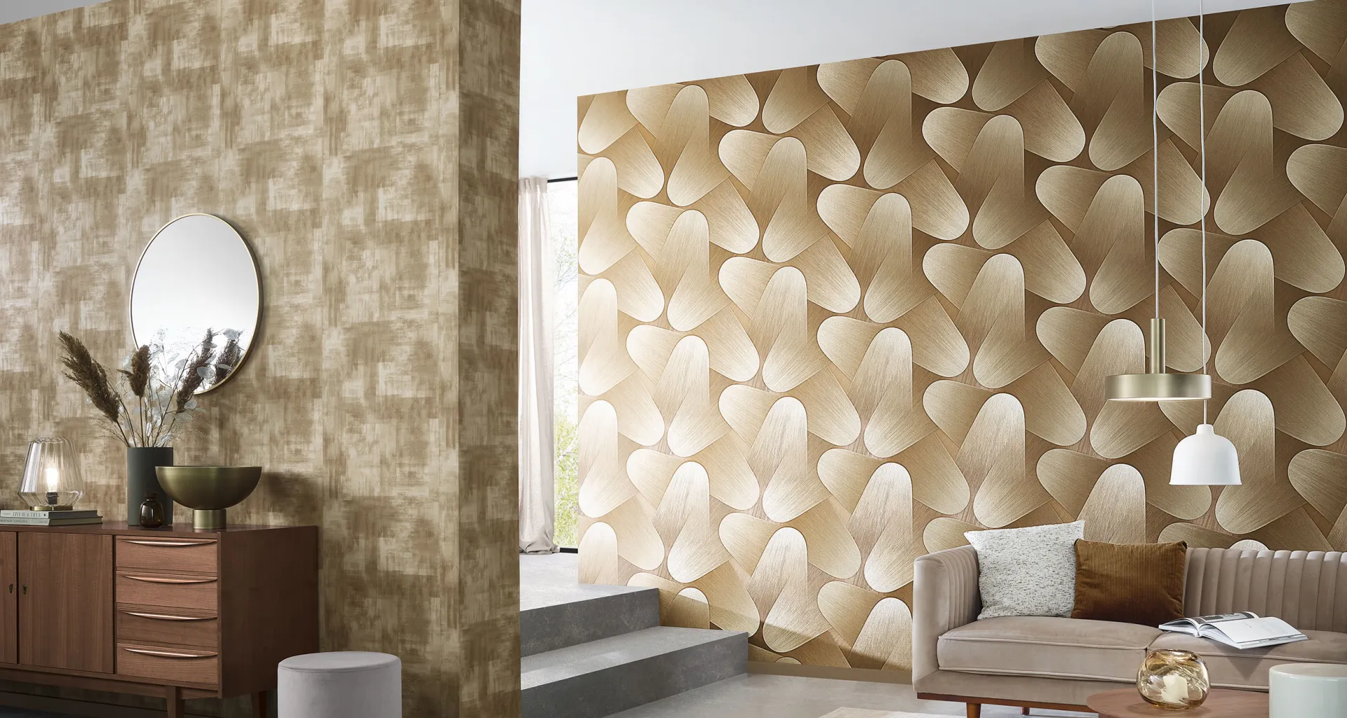 Grafische Tapete mit Metalleffekt in Gold/Champagner