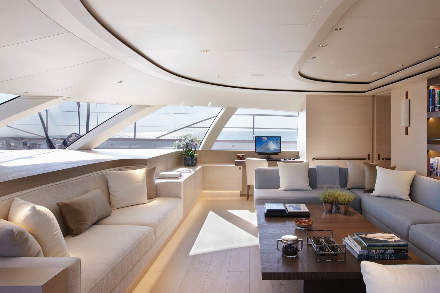 Yacht