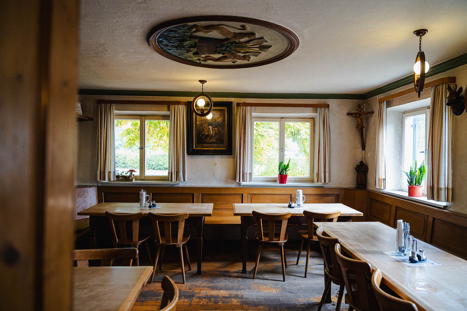 Wirtsstube der Brauerei Messhofen