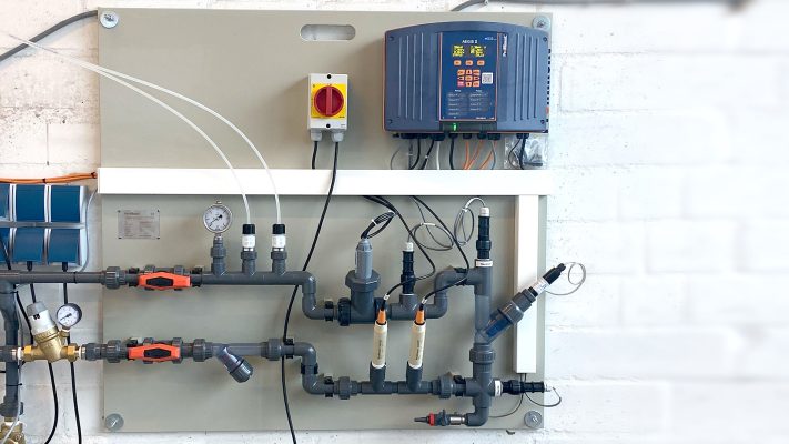 Mess- und Regeltechnik für offene Kühlsysteme