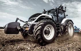 Traktor Valtra T4