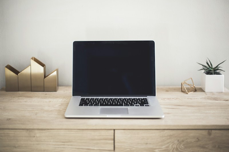 Notebooks & Desktops