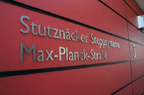 Logo Nähmaschinenfabrik Emil Stutznäcker GmbH & Co. KG