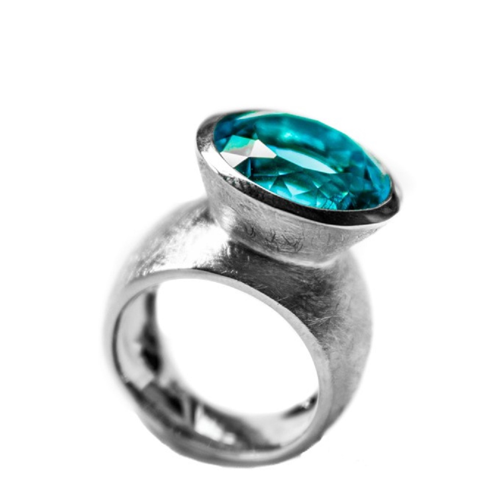 Ring mit Blautopas