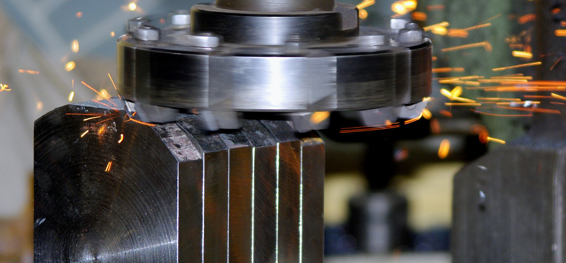 Fertigung bei Weber Metalltechnik