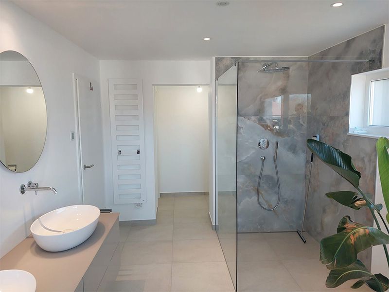 Modernisiertes Badezimmer