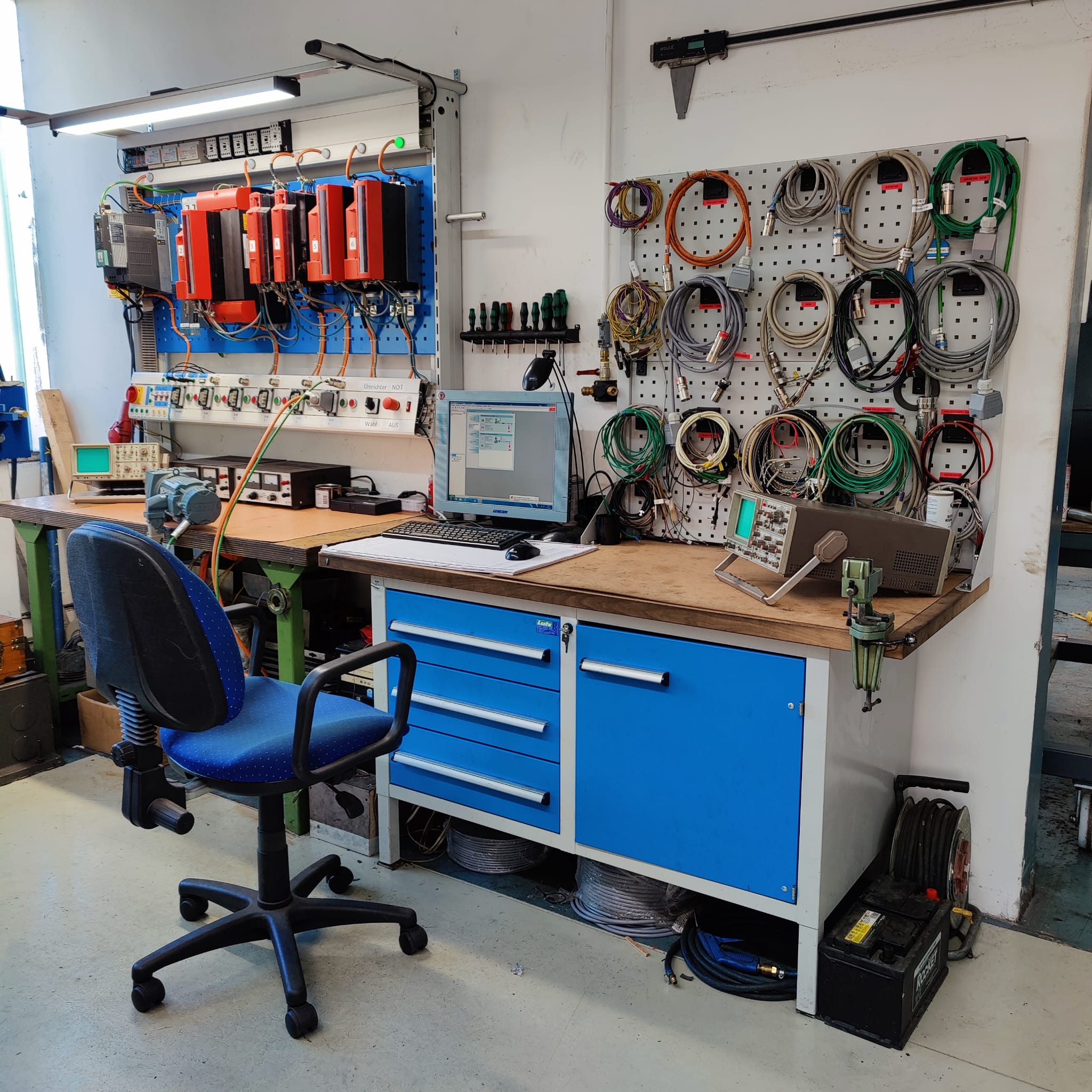 Servo test bench