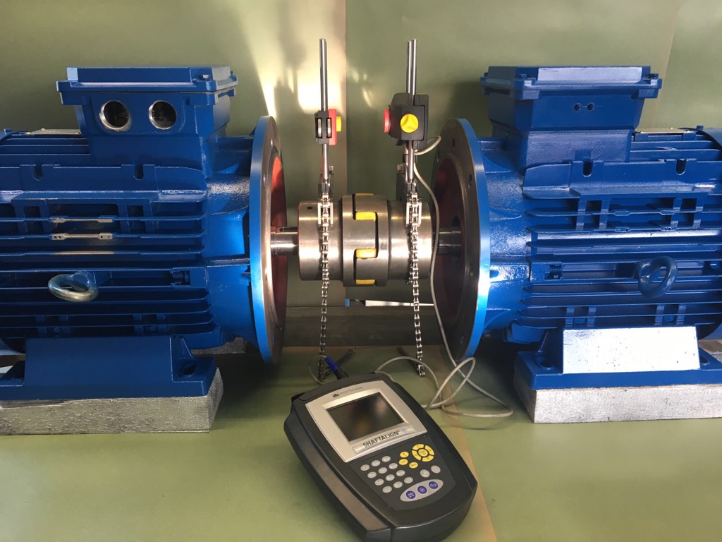 Shaft alignment with laser device