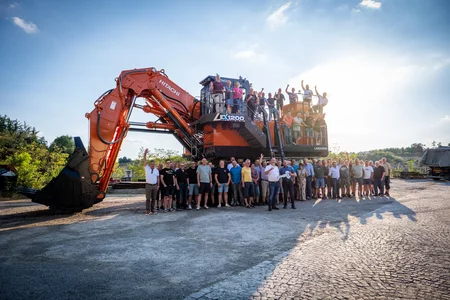 Hitachi EX1200-7