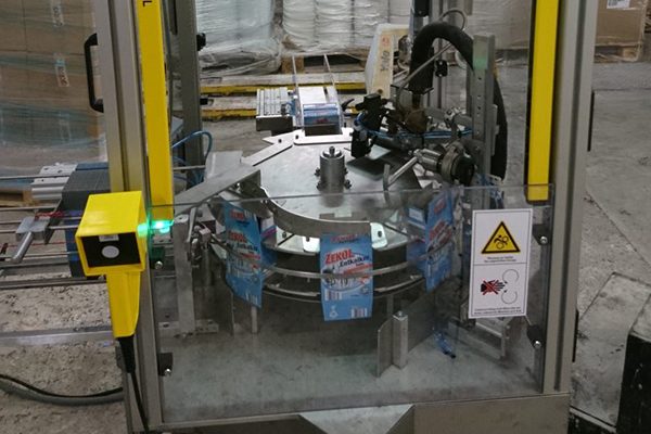 Vertikalkartonierer (überholt, mit Verkleidung)