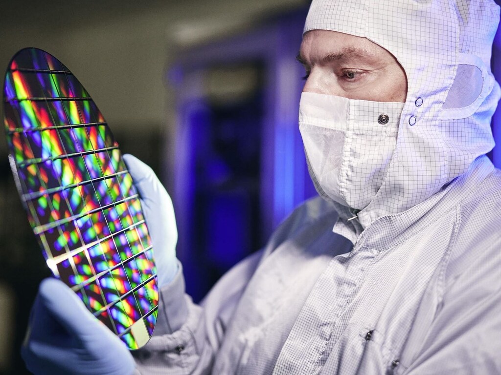 Halbleiter-Wafer im Reinraum