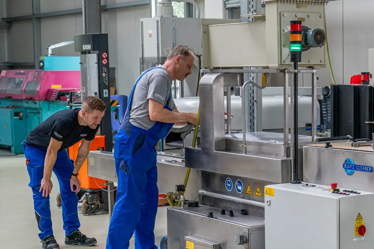 Montage von Systembaugruppen