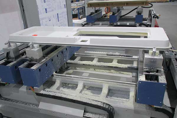 CNC-Maschinen für die Kunststoffbearbeitung
