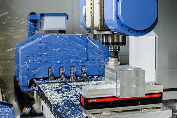 CNC-Maschine in Auslegerausführung