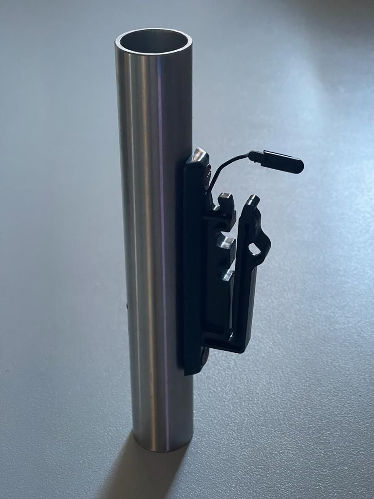 Kombiisolator für Elektrozaunband