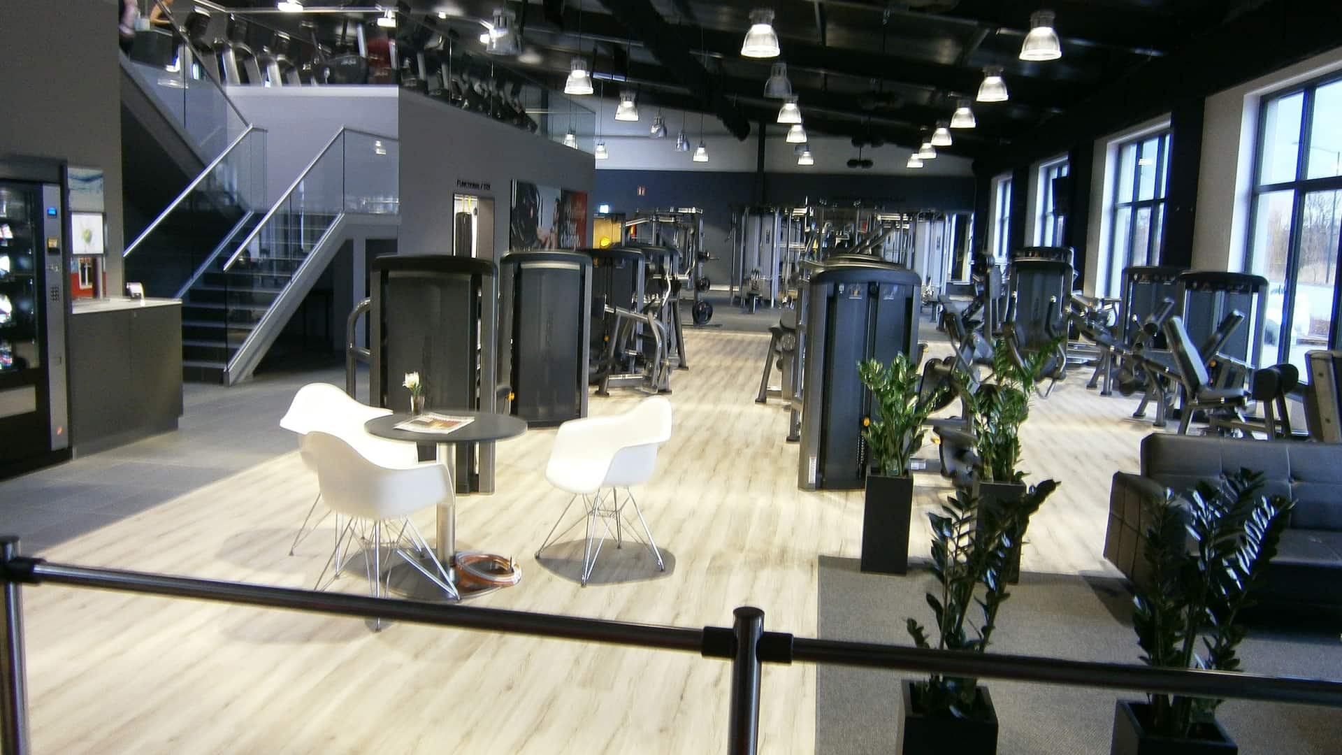 Multi-purpose hall for clubs