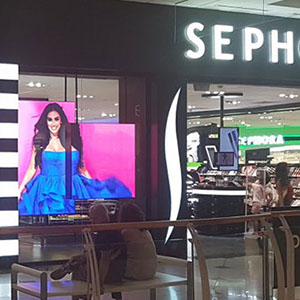 LED Display im Schaufenster