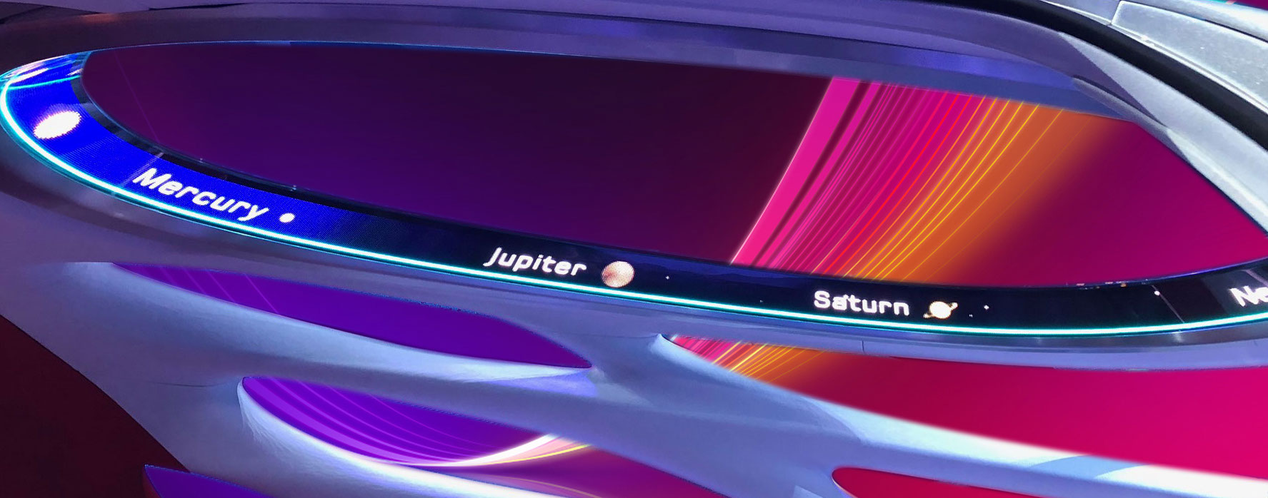 360° Halo Display (Mercedes-Benz vision urbanetic)