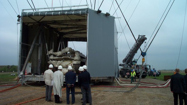 CL 75 AirCrane mit Minenräumpanzer Keiler