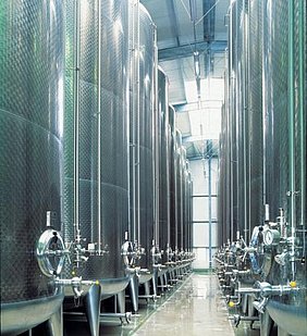 Tankgang in einer Fruchtsaft-Produktion