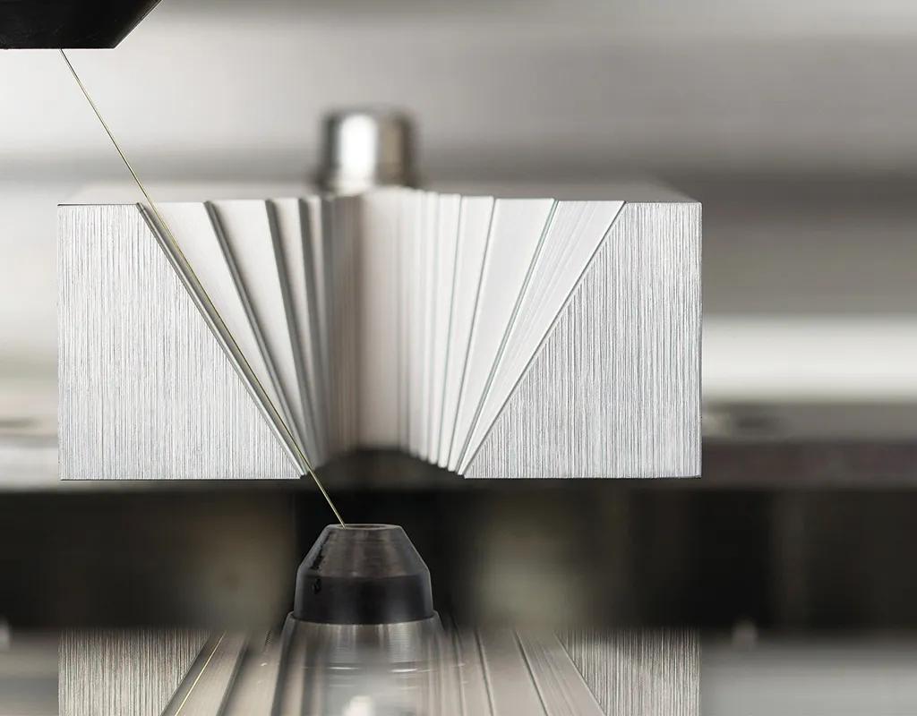 Drahterodiermaschine CUT-S-Serie (AGIE CHARMILLES)