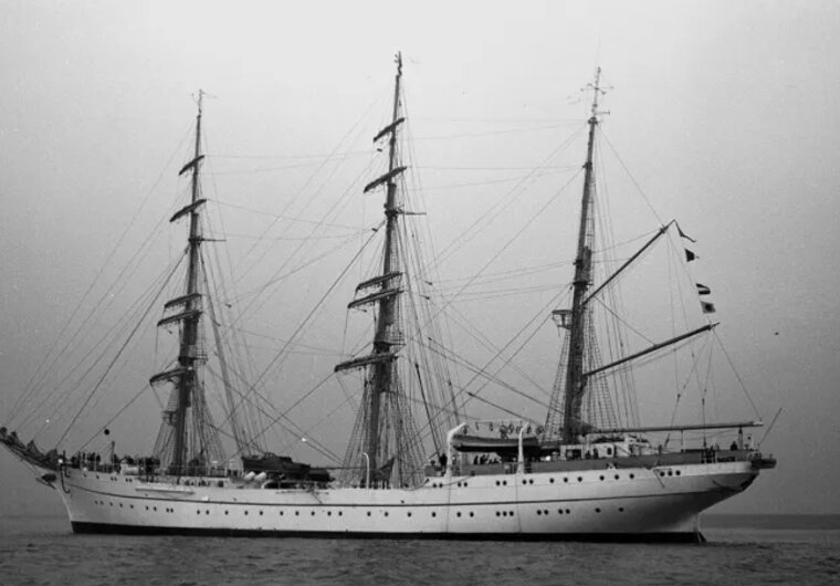 Segelschulschiff Gorch Fock bei Sea Trials