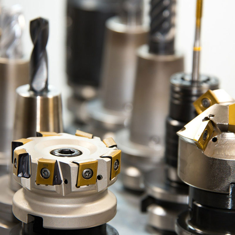 Werkzeuge mit Hartmetalleinsätzen für die Zerspanung