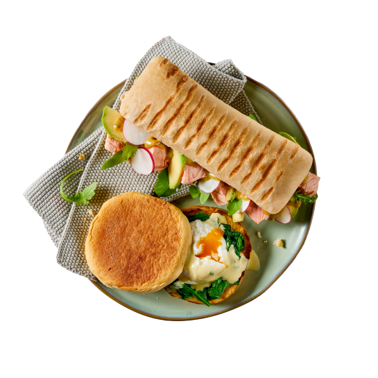 Panini-Sandwich und Brioche Toastbrötchen