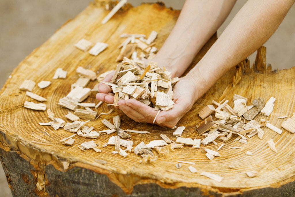 Holz und Hackschnitzel – Biomasse als Messmaterial