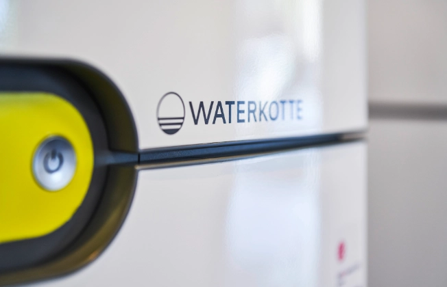 Erste Waterkotte Fertigungshalle am Standort Herne in den Neunzigern