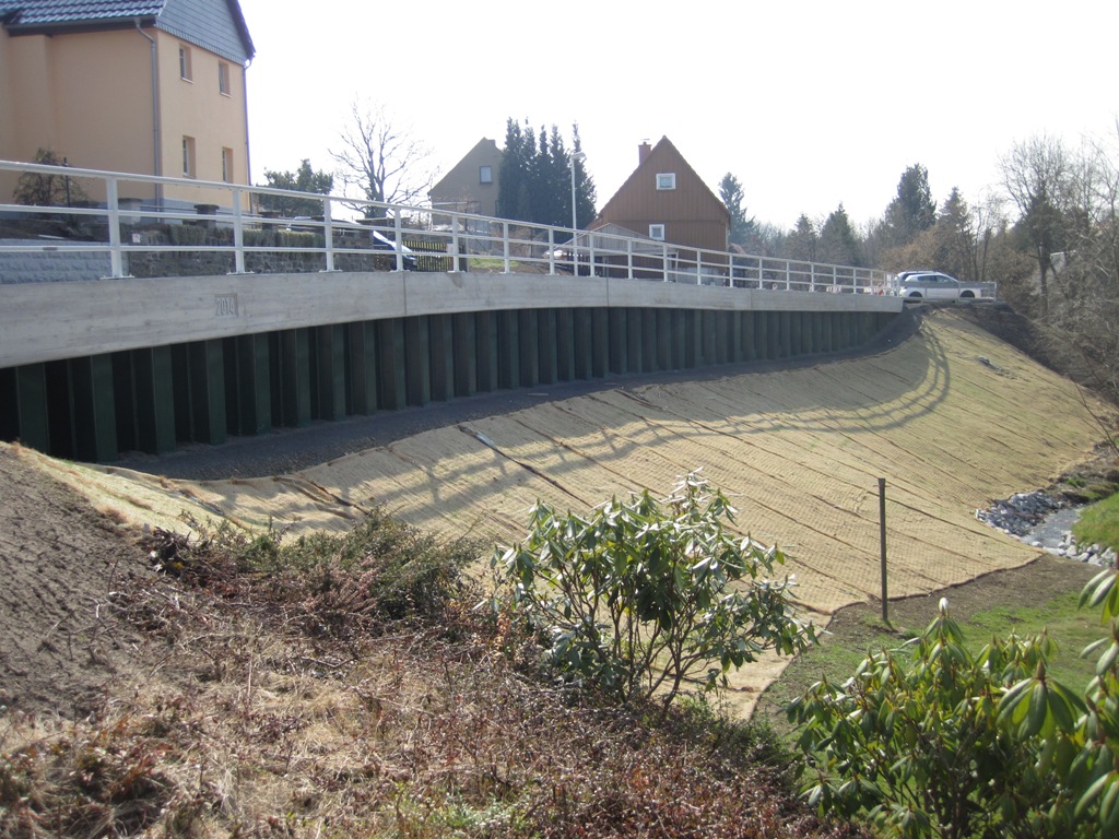 Spundwand Mittelherwigsdorf, Tragwerksplanung LP 1–5, Fertigstellung 2015
