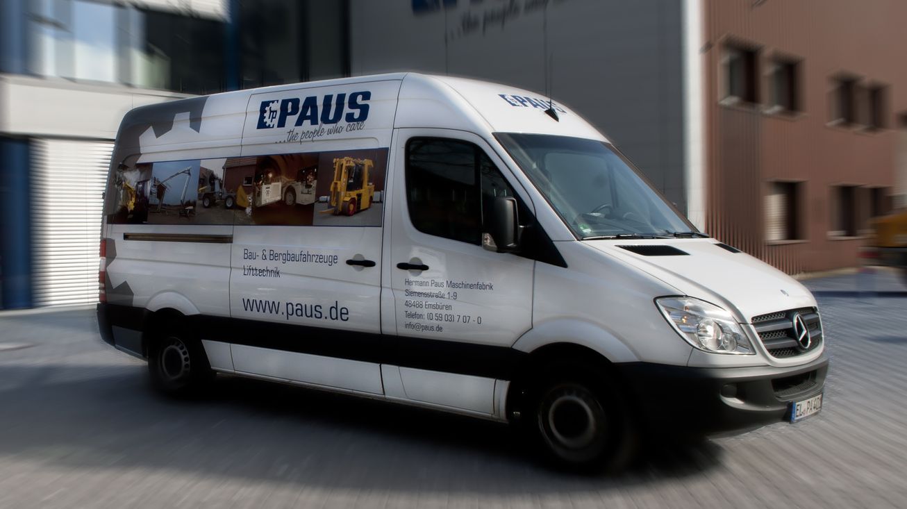 Service vehicle