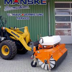 Anbaugeräte (Hydraulikhämmer, Greifer)