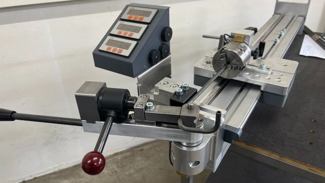 Maschinenvorführung und Materialtests