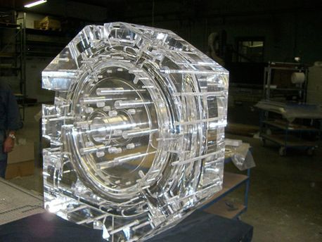 Plexiglas-Teil, seitlich