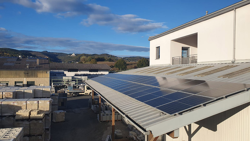 Photovoltaic system at the Forchtenstein concrete plant