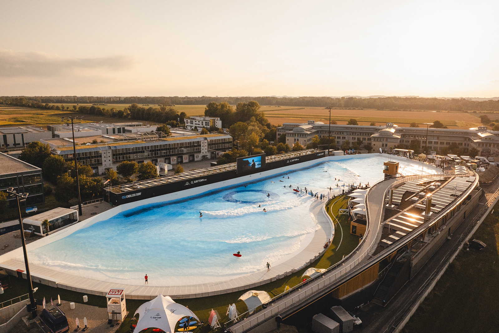 O₂ Surftown, Hallbergmoos – Heizung, Kälte, Sanitär