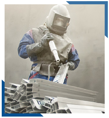 Glasperlenstrahlen von Edelstahl- und Aluminiumteilen