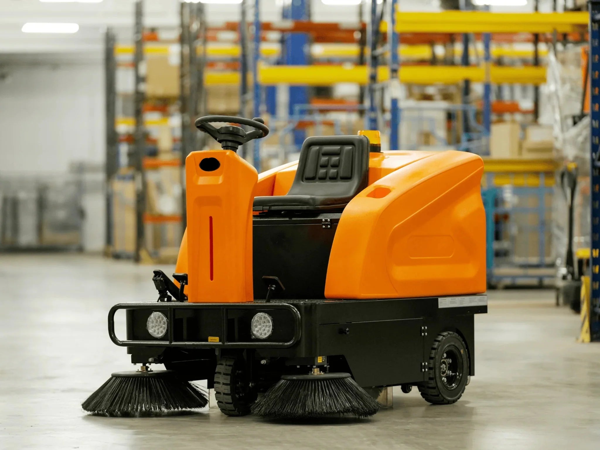 Aufsitz-Kehrmaschine KM120-PRO