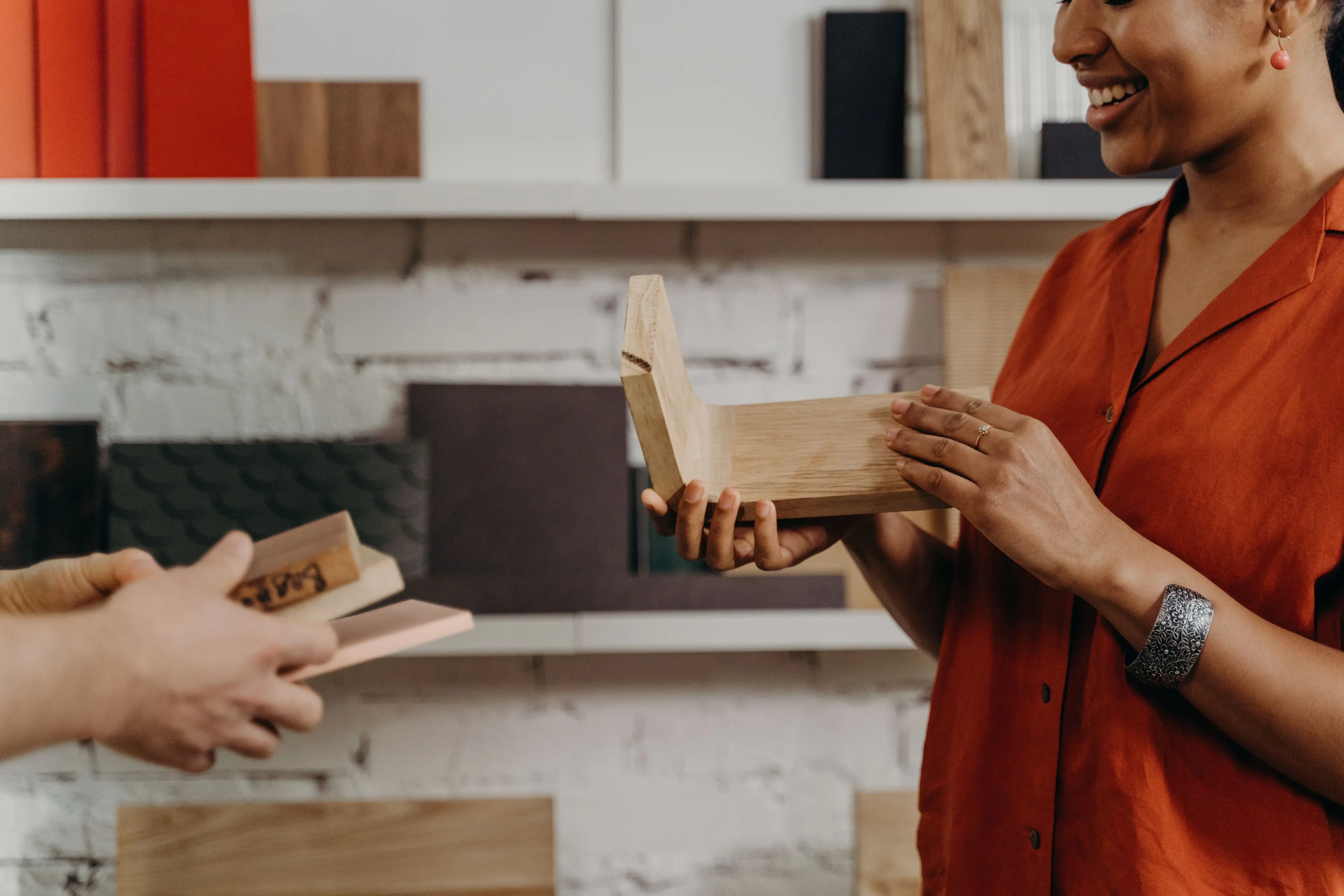 Musterbesprechung am Arbeitstisch